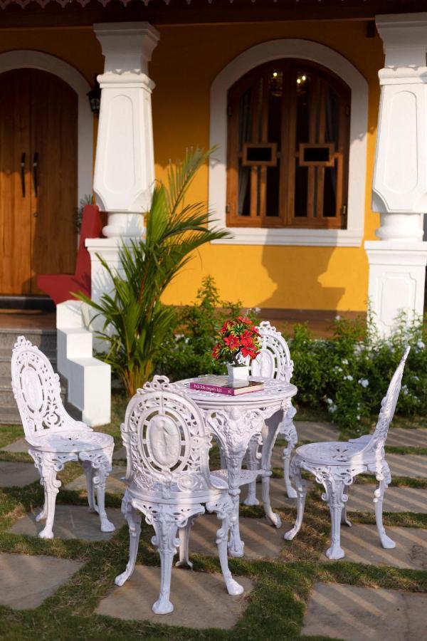 Casa De Monique Pilerne Exterior foto